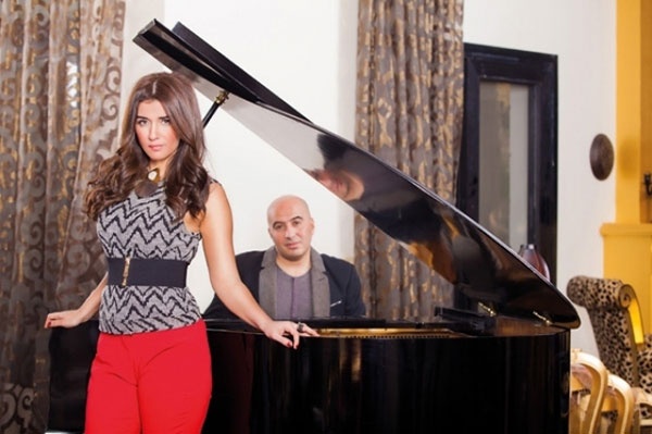 بالصور- هؤلاء هم أبناء غادة عادل الخمسة وماذا قالت لـ لها عن إنجاب طفل سادس؟