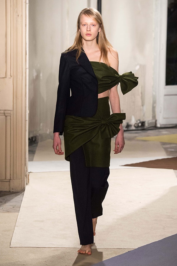 عرض Jacquemus لخريف وشتاء 2015/2016