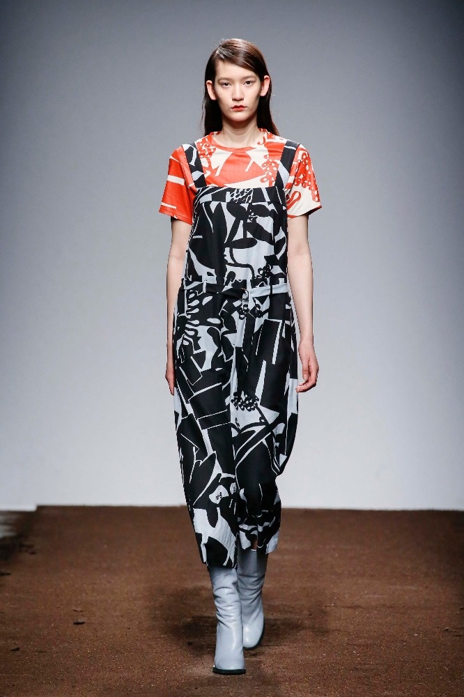 عرض Christian Wijnants لخريف وشتاء 2015/2016