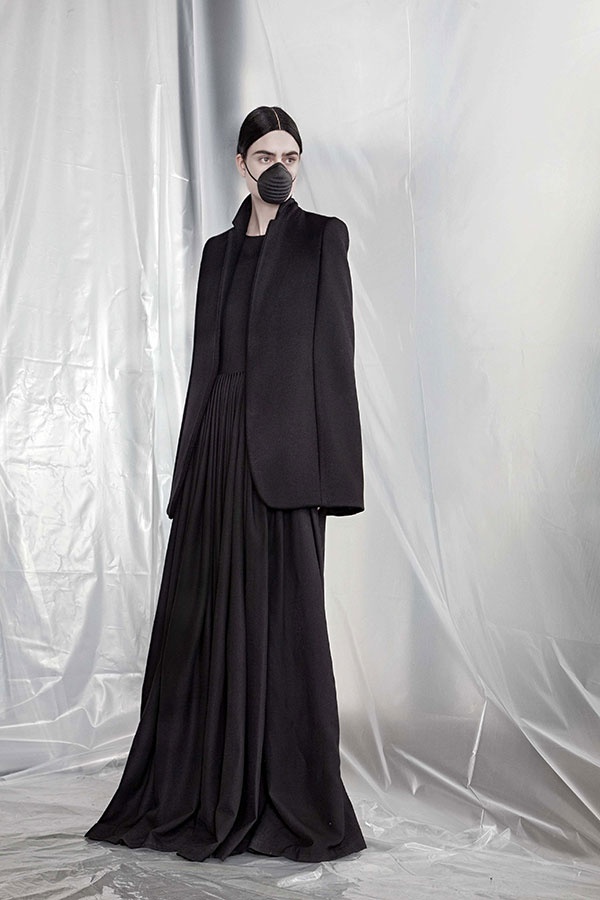 عرض AF Vandevorst لخريف وشتاء 2015/2016