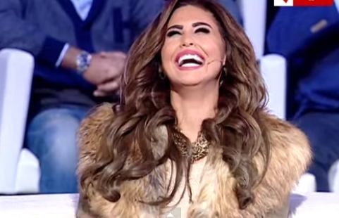 فيديو مسرّب لمي سليم يجعلها تخجل وتصرخ 