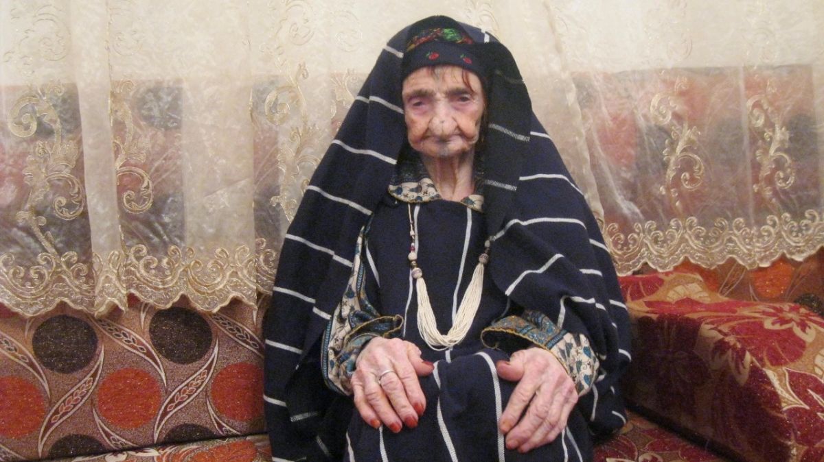 أكبر معمّرة في ليبيا، خمّنوا كم تبلغ من العمر؟