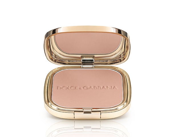 ألوان الربيع متناقضة مع Dolce & Gabbana