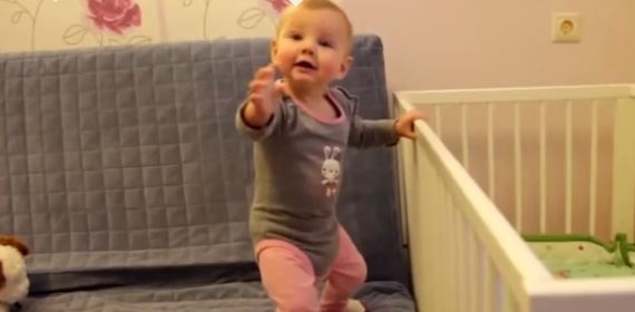 بالفيديو- هل تذكرون أغنية غانغام ستايل؟ شاهدوا هذا الفيديو لأطفال يقلّدون مطربها واضحكوا!