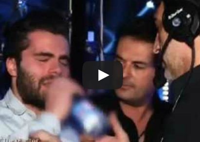 بالفيديو- متسابق سوري ينهار ويُبكي إليسا وشاهدوا كيف جمعه xfactor بأهله!