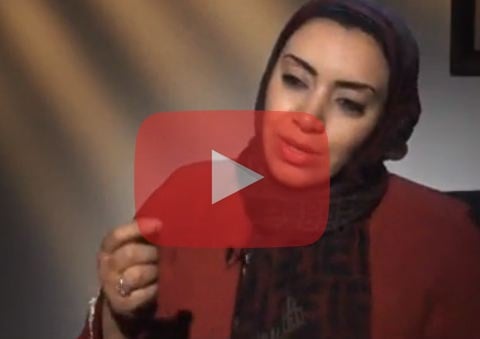 بالفيديو- مصري يرسل صور زوجته عارية عبر فايسبوك مقابل المال