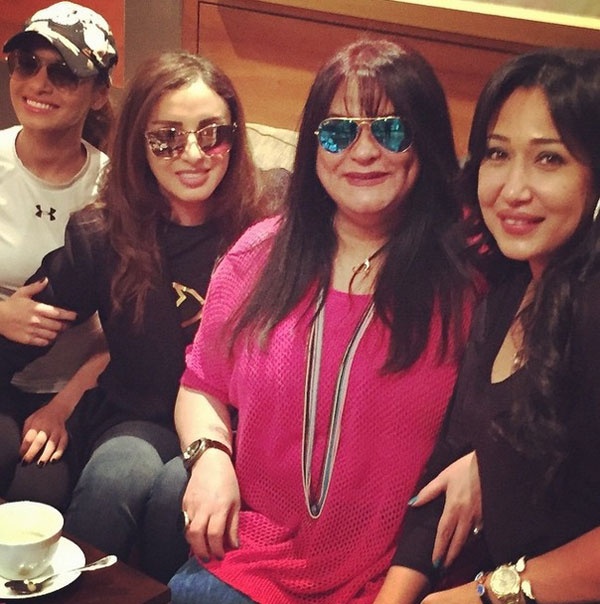 ماذا تفعل أنغام وكارمن سليمان ببيروت؟