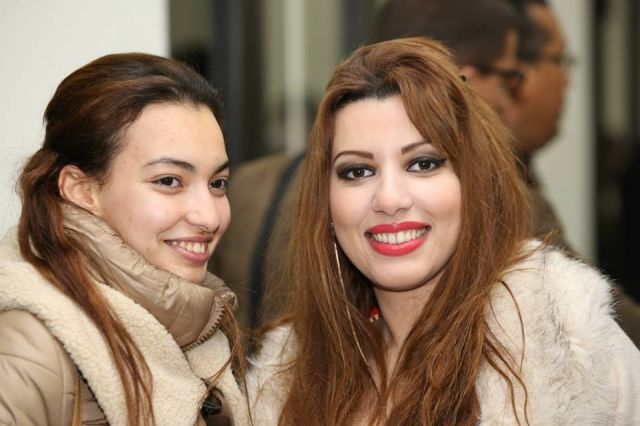 سحر مع معجبيها