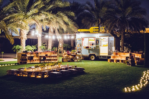 شابّات سعوديات يبتكرن طرقاً جديدة في تقديم الطعام