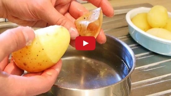 بالفيديو- كيف تقشرين البطاطا المسلوقة في ثانيتين