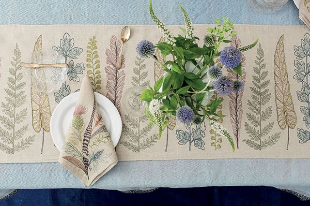 تناغم وانسجام بين المواد والألوان تكتنز بالخصوصية