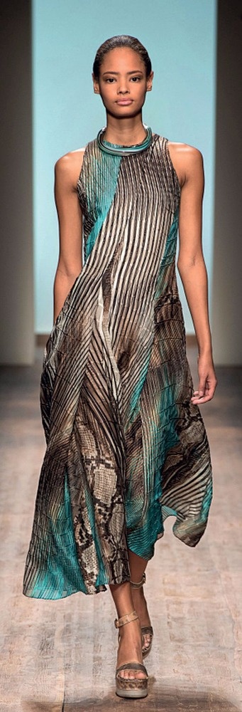 مجموعة Salvatore Ferragamo لربيع وصيف 2015
لمسة عصرية متكلفة