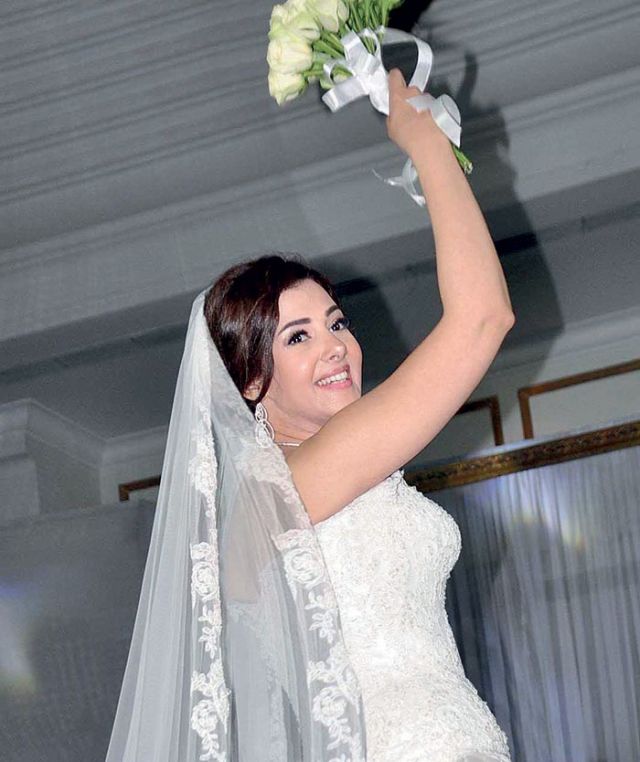 دنيا يوم الزفاف