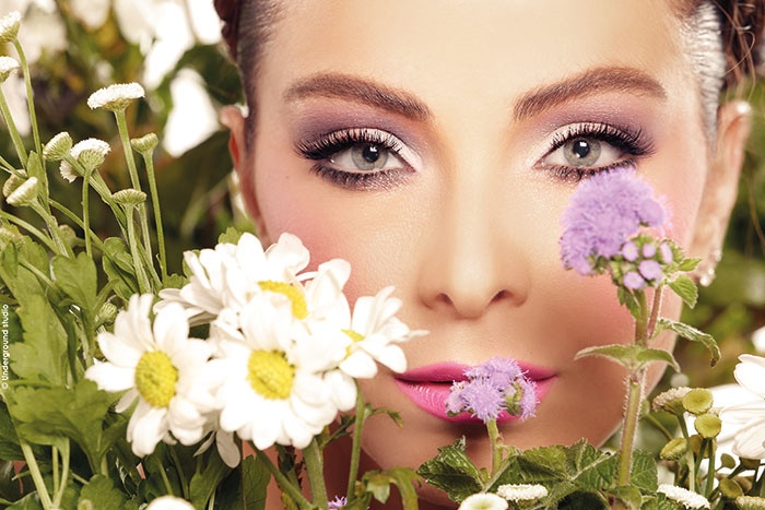 ها قد أطلت العروس here comes the Bride