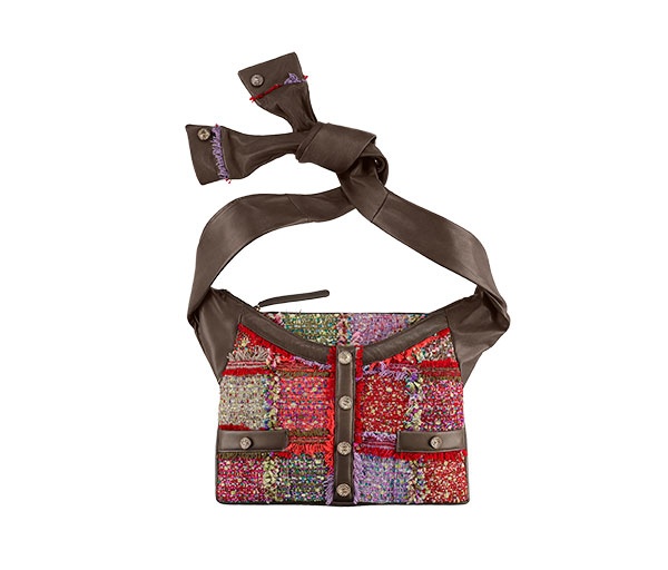 «الحقيبة السترة» Girl من Chanel إبداع متجدّد