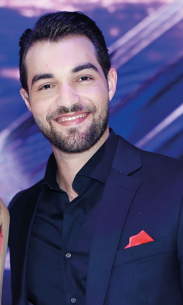 باسل الزارو: إليسا ودنيا وراغب مزيج من القسوة والحنية والغزل