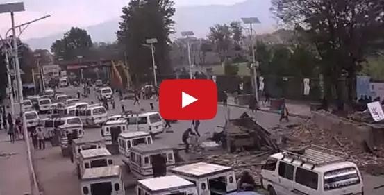 بالفيديو- مشاهد مباشرة للزلزال الذي ضرب كاتماندو...