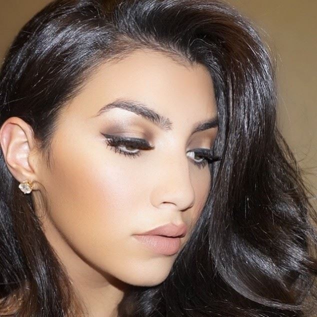 بالصور- سعودية اسمها ليالي توأم كيم كارداشيان!