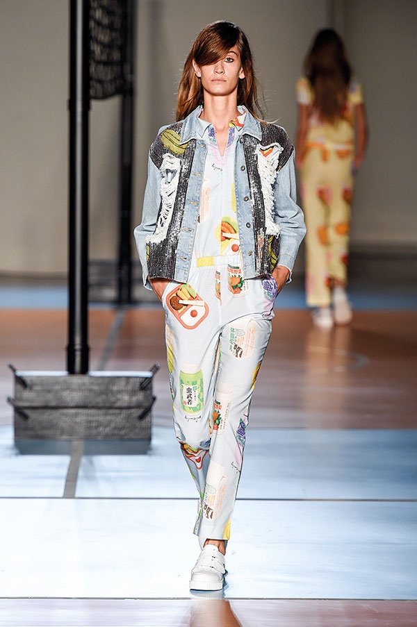 إليكِ 10 تصاميم من مجموعات ربيع وصيف 2015