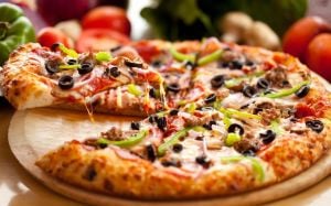 10 أنواع مختلفة من البيتزا في لاتسيو وحدها
