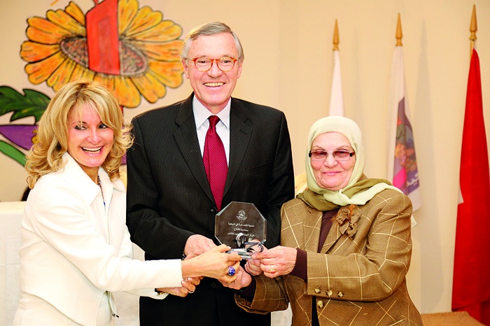 مركز جديد ل «CLES»