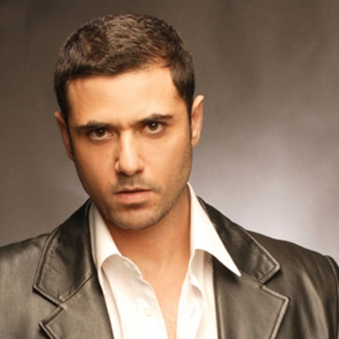 شاهدوا الصورة التي رد بها أحمد عز على زينة؟ وما اللقب الذي منحه لها؟