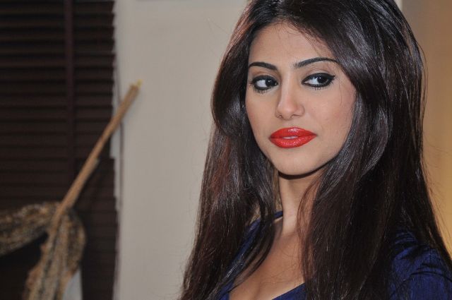 بالصور- مريم حسين أدخلت المستشفى في حالة طارئة