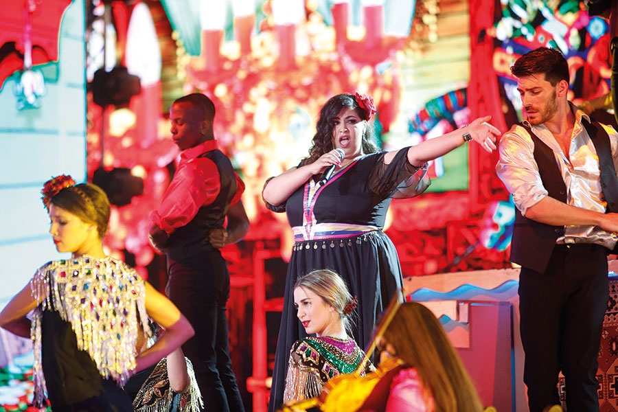 مقابلات حصرية مع مشتركي XFactor