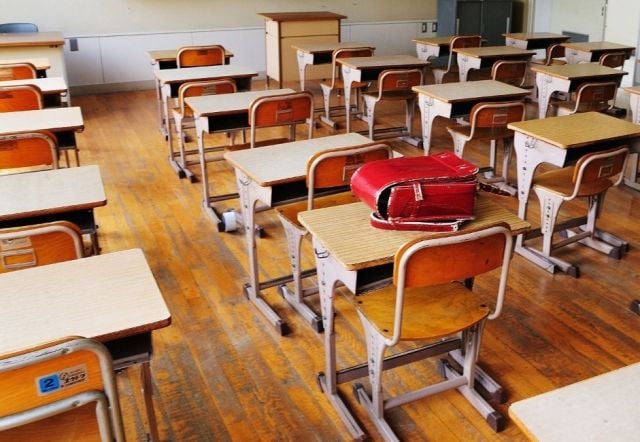 المعلمة رفضت السماح للطلاب بالغش فقرروا اغتصابها إليكم التفاصيل!