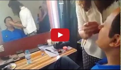 بالفيديو - ماذا يغني عاصي الحلاني أثناء المكياج استعداداً لتصوير 