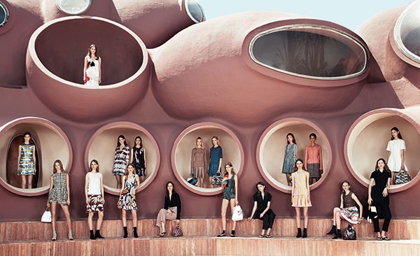 Dior Cruise 2016 حين تقيم ديور مهرجانها...