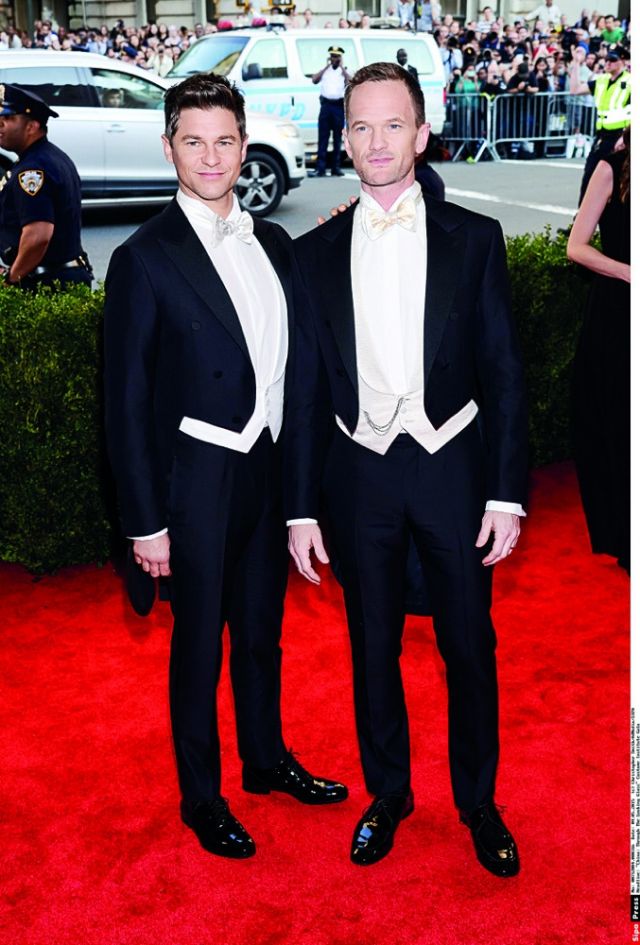 آندرو سافير و دانييل بينيدكت