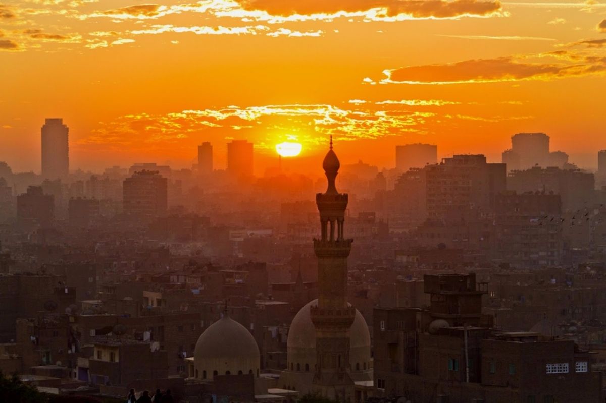 هل تشهد مصر اليوم أعلى درجة حرارة في تاريخها ؟