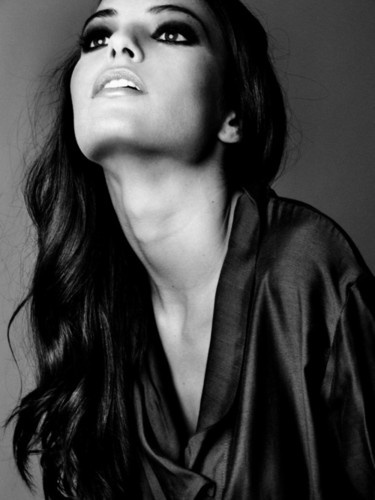 خطوات بسيطة لتحافظي على جمال عنقك وشبابه