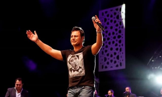 عاصي الحلاني يغني 