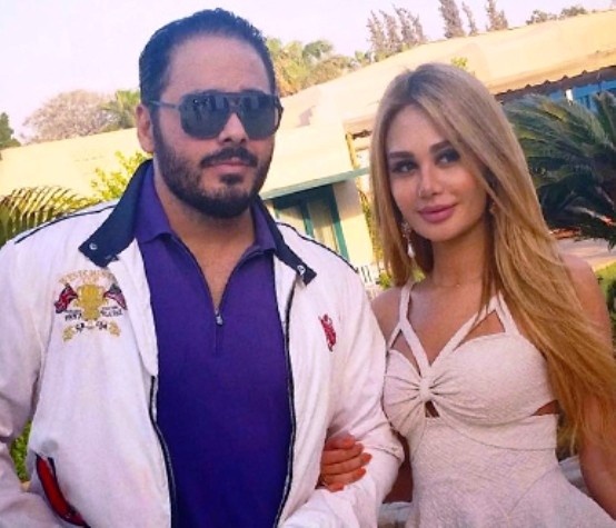 للمرة الأولى زوجة رامي عيّاش تنشر صورة والده! وصور رومنسية من منزلهما