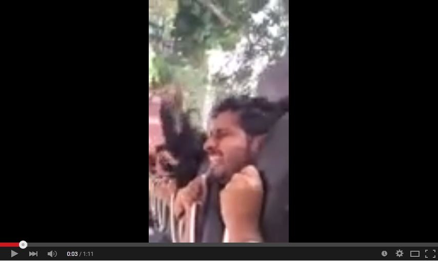 بالفيديو- رعب في مدينة الملاهي: الله يسامحك يا خالد!