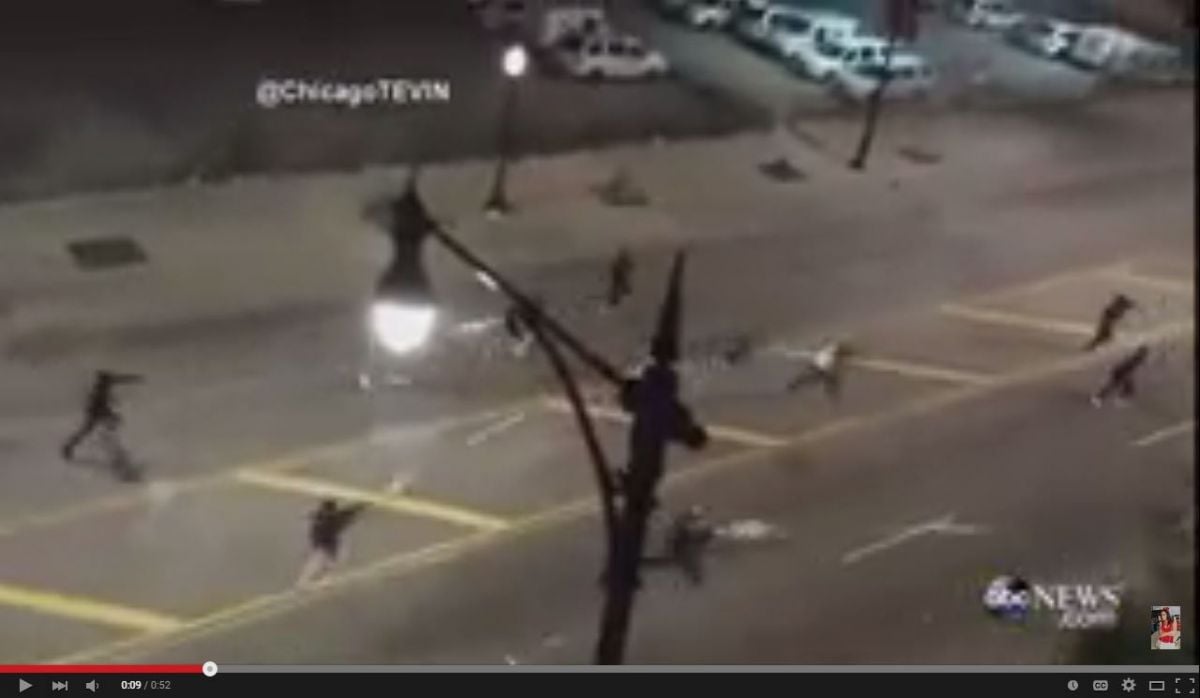 بالفيديو - مشاجرة أميركية بأسلحة 