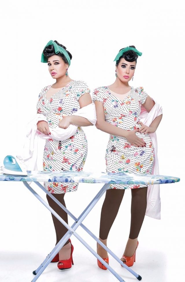 سمية الخشاب وفيفي عبده في «يا أنا يا إنتي»