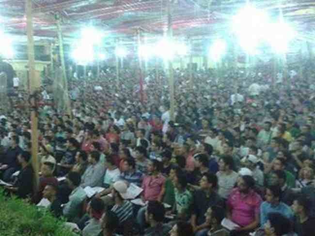 بالصور : لماذا ذهب طلاب الثانوية العامة إلى السينما ليلة الامتحان؟