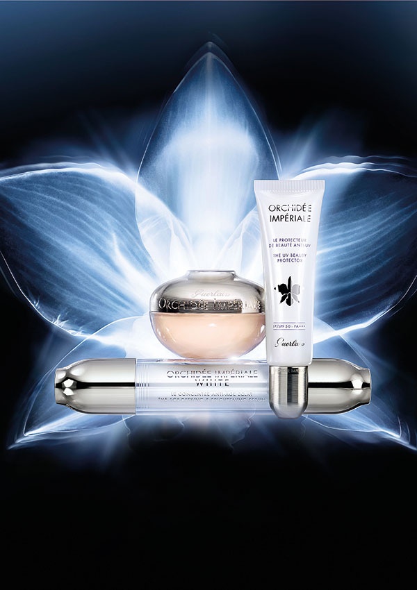 عززي جاذبية بشرتك وقاومي زحف علامات التقدم في السن مع Guerlain Orchidee Imperiale White