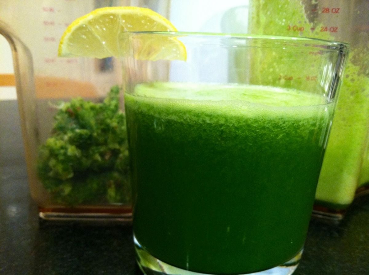 كوب واحد من هذا العصير يخلّصك من دهون البطن نهائياً