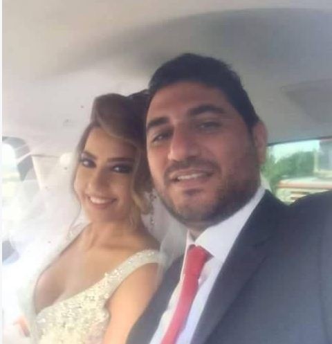 وائل نجم ينشر الصورة الأولى مع زوجته من شهر العسل