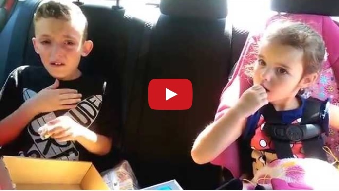 بالفيديو ـ ردة فعل لا تضاهى لصبي علِم أنه ذاهب إلى ديزني لاند