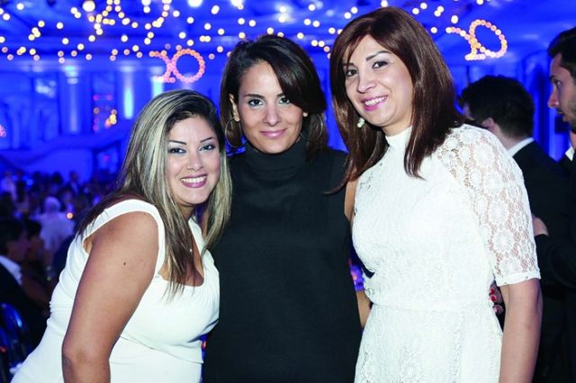 آيا كرباج وبلانش باز وكارمن الحاج