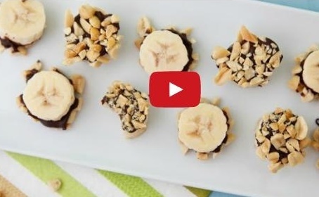 بالفيديو - كيف تحضّرين لقم الشوكولا والموز في 3 دقائق فقط؟