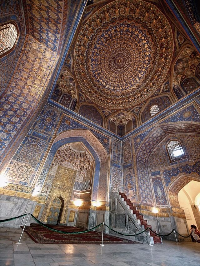 مسجد بيبي - خانم في سمرقند في أوزبكستان 