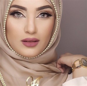 للمرأة المحجبة...اتبعي هذه الخطوات لمكياج مميّز