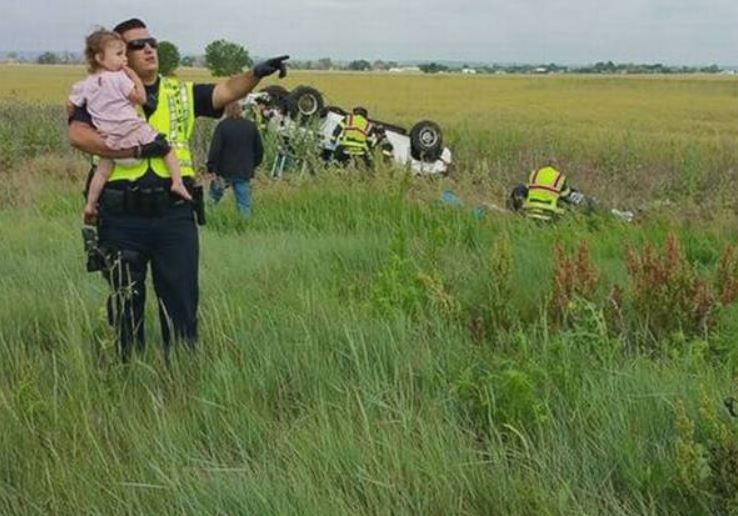 ما هي قصة هذه الصورة التي تفطر القلب؟