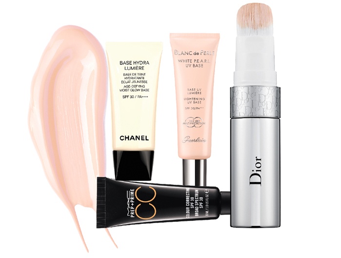 هل أحتاج إلى استعمال المستحضر الممهّد للماكياج إذا كنت أستخدم كريم الأساس المضغوط؟